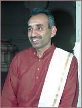 Picture of Dr. Sankaran Mahadevan in a tunic.